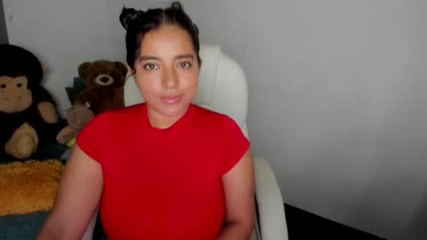 sarah  LIZCANO....... online show from 09/10/25, 11:10