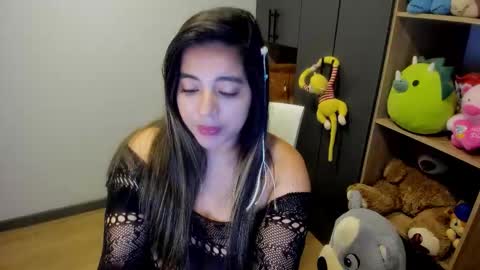 sarah  LIZCANO....... online show from 10/16/25, 10:49