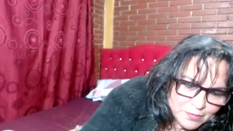 Snapshot of sara_love43 chatting on 06/20/26, 06:27 Sara love online show from 06/20/26, 06:27