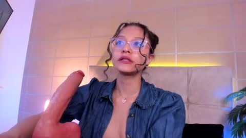 Snapshot of sara_mac_ chatting on 07/01/26, 01:34 Sara online show from 07/01/26, 01:34