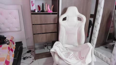 sara online show from 01/13/25, 10:35