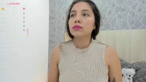 Snapshot of sara_melo chatting on 07/02/26, 11:27 Sara online show from 07/02/26, 11:27