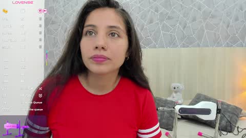 Snapshot of sara_melo chatting on 07/15/26, 01:16 Sara online show from 07/15/26, 01:16
