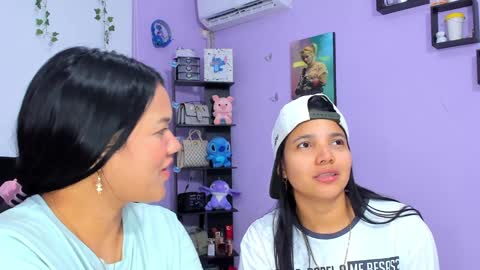 Sara Mendez online show from 01/10/25, 03:39