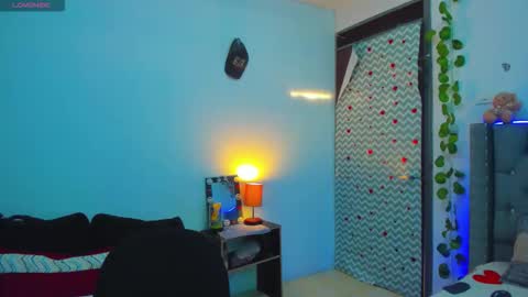 Snapshot of sara_murrayx chatting on 10/20/25, 09:48 sara online show from 10/20/25, 09:48