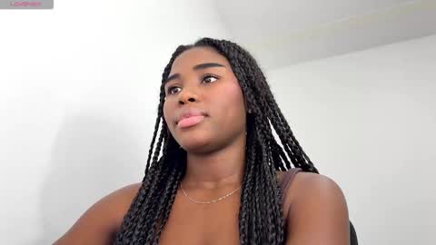 Snapshot of sara_muscle chatting on 02/08/26, 11:52 Sara online show from 02/08/26, 11:52