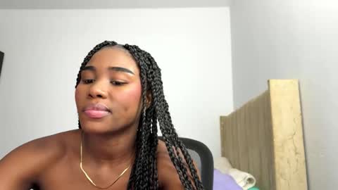 Snapshot of sara_muscle chatting on 03/26/26, 02:50 Sara online show from 03/26/26, 02:50