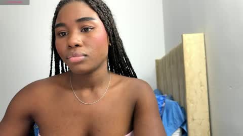 Snapshot of sara_muscle chatting on 04/13/26, 12:16 Sara online show from 04/13/26, 12:16