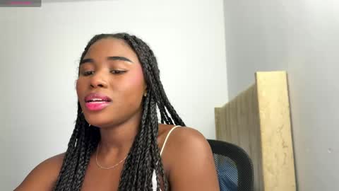 Snapshot of sara_muscle chatting on 04/13/26, 09:09 Sara online show from 04/13/26, 09:09