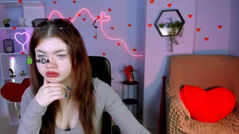 Snapshot of sara_muse1 chatting on 03/28/26, 10:04 Sara online show from 03/28/26, 10:04