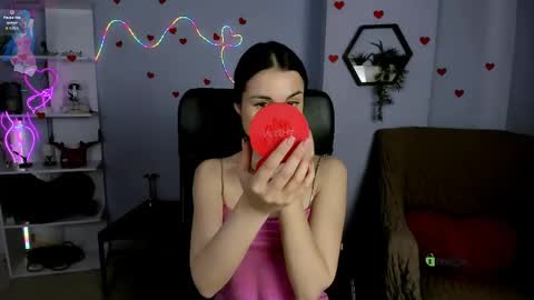 Snapshot of sara_muse1 chatting on 05/06/26, 06:08 Sara online show from 05/06/26, 06:08