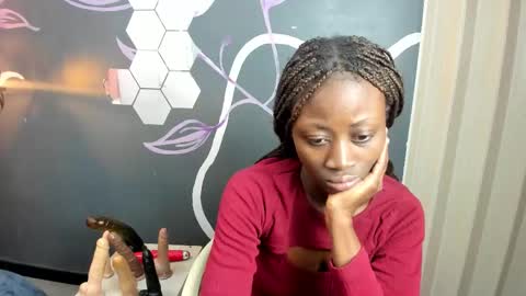 Snapshot of sara_naugty chatting on 10/16/25, 01:34 S A R A online show from 10/16/25, 01:34