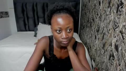 Snapshot of sara_naugty chatting on 11/20/25, 08:30 S A R A online show from 11/20/25, 08:30