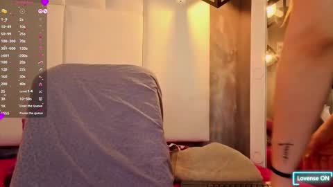 Sara online show from 03/12/26, 07:09