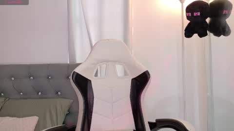 Sara online show from 02/24/26, 06:17