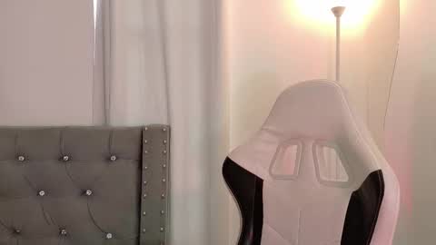 Snapshot of sara_queen9 chatting on 03/24/26, 08:36 Sara online show from 03/24/26, 08:36