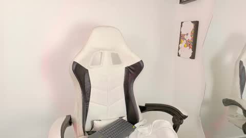 Snapshot of sara_queen9 chatting on 03/26/26, 07:08 Sara online show from 03/26/26, 07:08