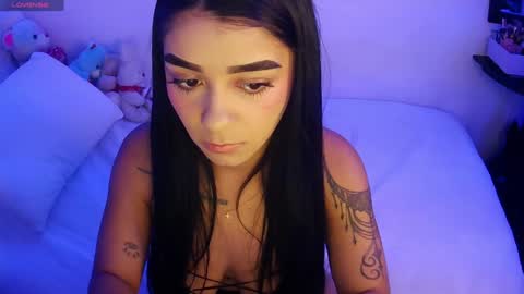 Snapshot of sara_ramirez0 chatting on 12/11/24, 01:05 sara_ramirez0 online show from 12/11/24, 01:05