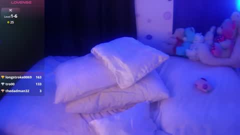 Snapshot of sara_ramirez0 chatting on 01/17/25, 01:25 sara_ramirez0 online show from 01/17/25, 01:25