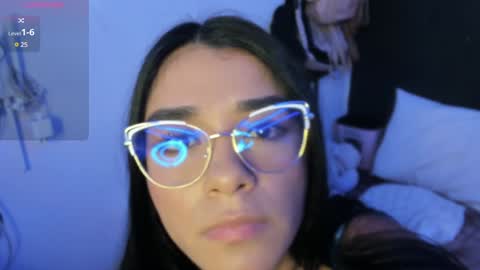 Snapshot of sara_ramirez0 chatting on 01/29/25, 02:19 sara_ramirez0 online show from 01/29/25, 02:19