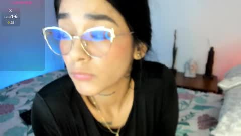 Snapshot of sara_ramirez0 chatting on 02/14/25, 03:00 sara_ramirez0 online show from 02/14/25, 03:00