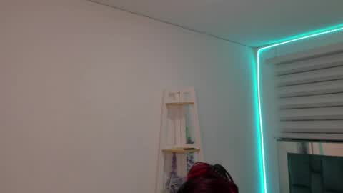 sara_red_x online show from 05/26/26, 03:13