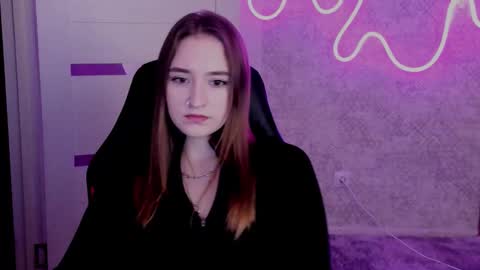 Snapshot of sara_rossse chatting on 11/14/25, 06:17 Sara online show from 11/14/25, 06:17