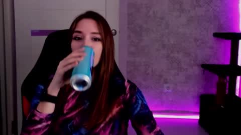 Snapshot of sara_rossse chatting on 03/04/26, 08:15 Sara online show from 03/04/26, 08:15