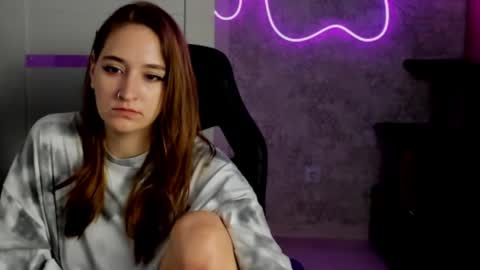 Snapshot of sara_rossse chatting on 03/17/26, 09:51 Sara online show from 03/17/26, 09:51