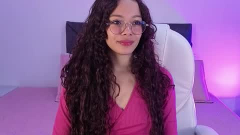 sara  online show from 09/11/25, 01:22