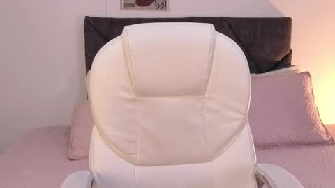 sara  online show from 09/25/25, 02:43