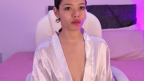 sara  online show from 09/29/25, 03:50