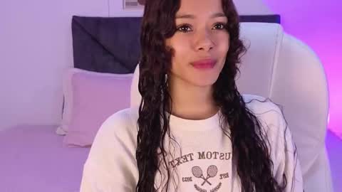 sara  online show from 10/01/25, 01:17