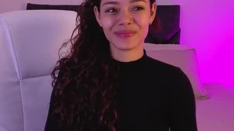 sara  online show from 10/27/25, 02:32