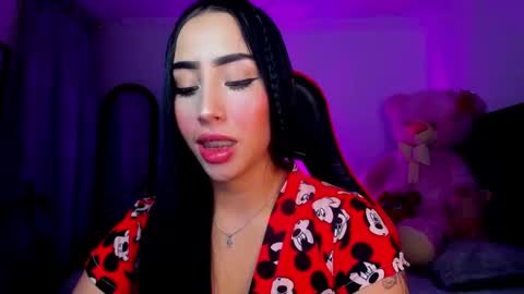 sara_stone03 online show from 01/11/25, 06:45