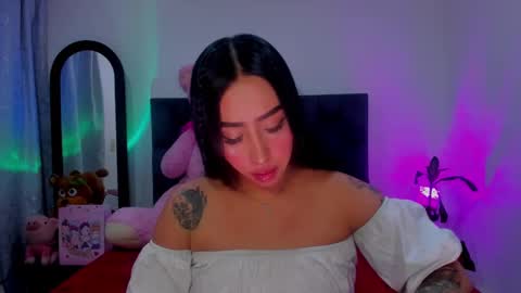 sara_stone03 online show from 02/08/25, 08:52