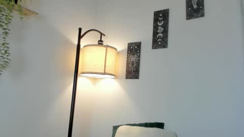 sara_sweett9 online show from 01/15/26, 10:13