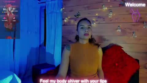 Snapshot of sara_thompson01 chatting on 09/29/25, 01:33 SARA online show from 09/29/25, 01:33