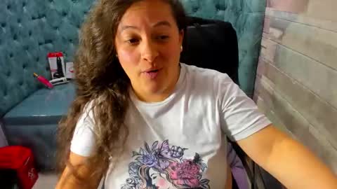Snapshot of sara_thonson_ chatting on 06/02/26, 03:52 sara_thonson_ online show from 06/02/26, 03:52