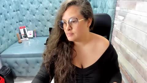 Snapshot of sara_thonson_ chatting on 06/08/26, 04:13 sara_thonson_ online show from 06/08/26, 04:13