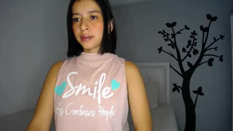 Sara online show from 10/22/25, 01:39