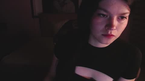 sara_valderrama_ online show from 12/04/25, 12:25