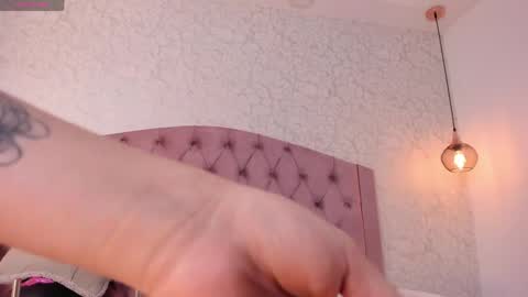 Snapshot of saraa_joness_ chatting on 04/05/26, 06:49 Sara online show from 04/05/26, 06:49