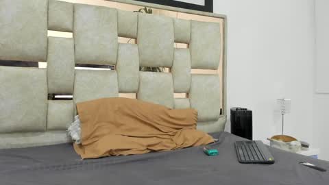 sara online show from 01/23/25, 09:39