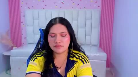 Snapshot of saraaa_s chatting on 06/23/26, 02:04 Sara online show from 06/23/26, 02:04