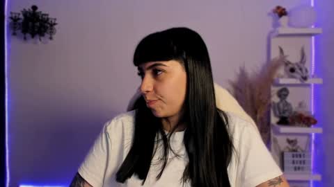 Snapshot of saraadesire chatting on 12/30/24, 12:11 Sara online show from 12/30/24, 12:11