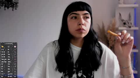 Snapshot of saraadesire chatting on 02/08/25, 06:12 Sara online show from 02/08/25, 06:12