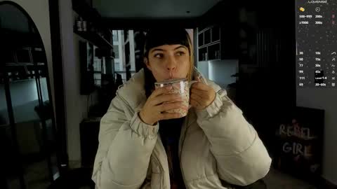 Snapshot of saraadesire chatting on 03/24/26, 02:33 Sara online show from 03/24/26, 02:33