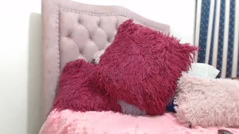 Snapshot of saraadollxx chatting on 09/11/25, 09:59 Sara online show from 09/11/25, 09:59