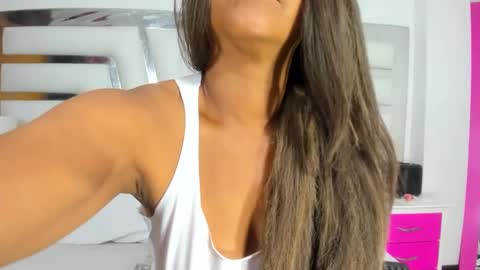 Sara online show from 02/23/25, 04:13